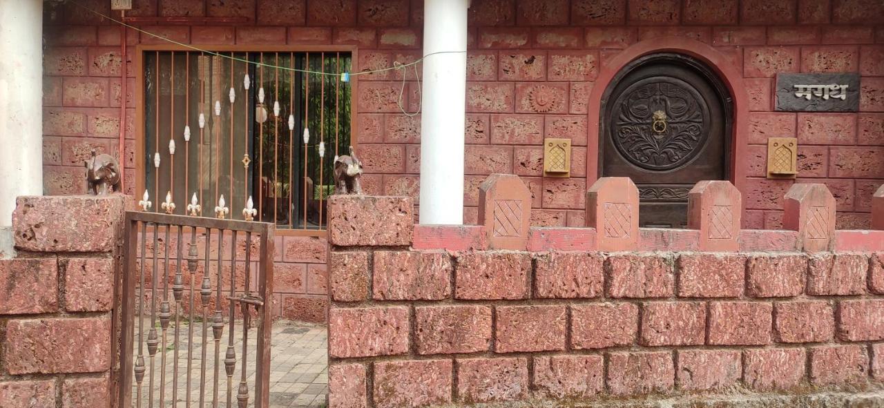 Magadh Resort ,In Fort Panhala Hotel Panhāla エクステリア 写真